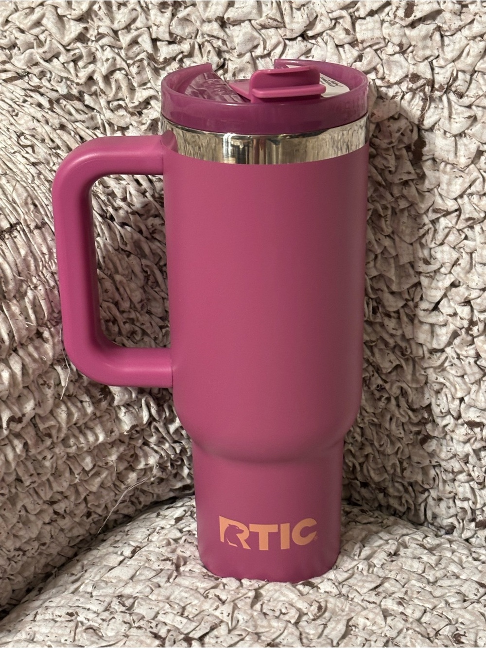 New - RTIC Road Trip 30oz Tumbler in "Orchid" with Handle